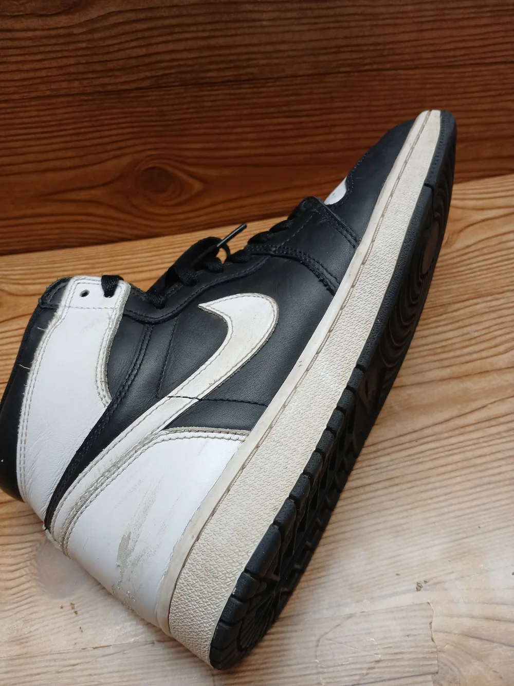Air Jordan 1 OG  High-Top Sneakers in Black and White Men's Basketball.